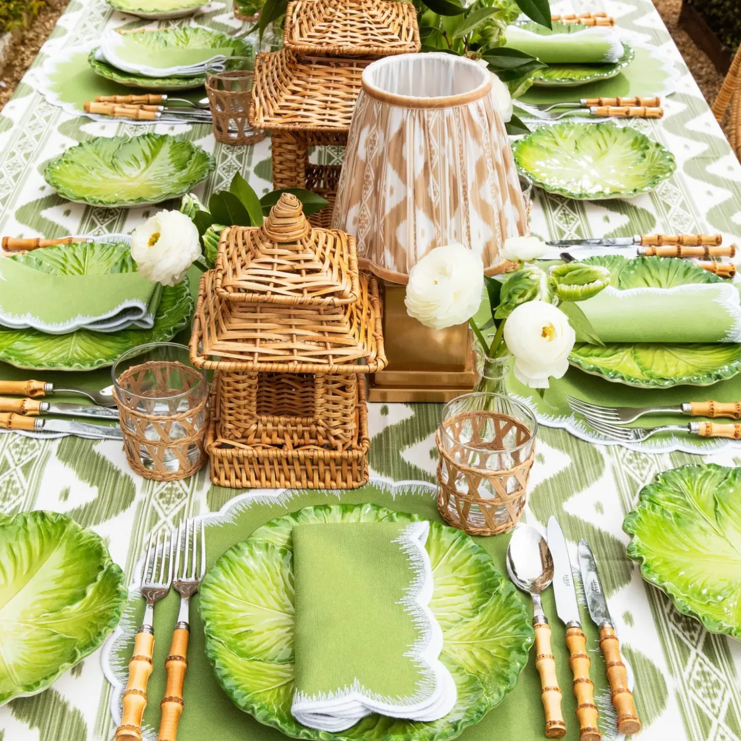 Apple Green Isabella Round Placemats & Napkins (Set of 4)