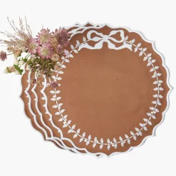 Chocolate Bow Laurel Placemats (Set of 4)