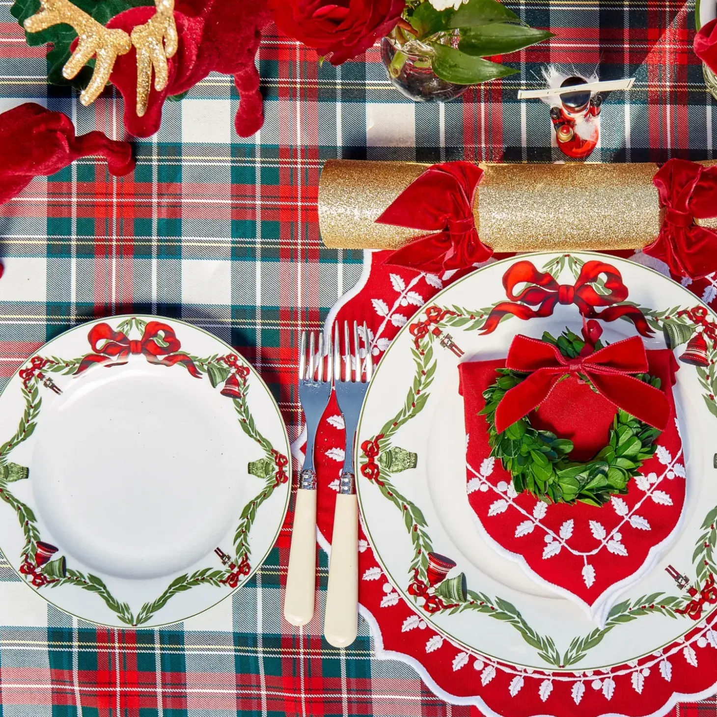 Christmas Garland Starter Plate
