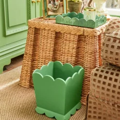 Green Scalloped Lacquer Waste Paper Bin