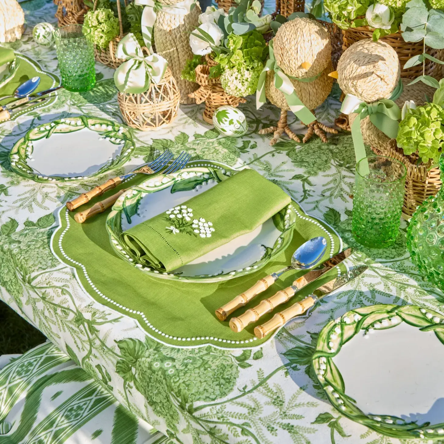 Hydrangea Green Linen Napkins (Set of 4)