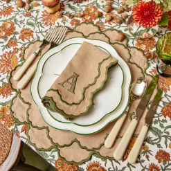 Lily Sand & Green Napkins (Set of 4)