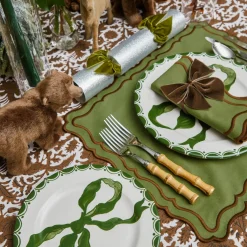 Marilyn Forest Green Bow Dinner & Starter Plates (Set of 8)