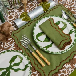 Marilyn Forest Green Bow Starter Plates (Set of 4)