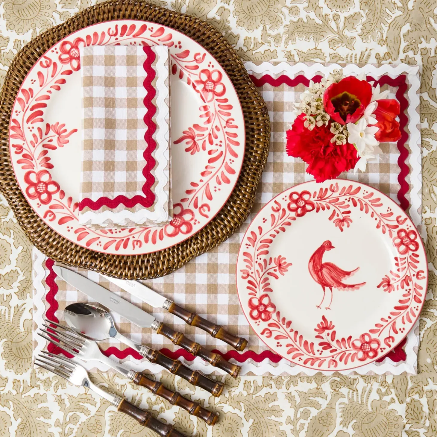 Martha Red Starter Plate