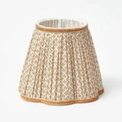 Putty Lotus Lampshade (18cm)