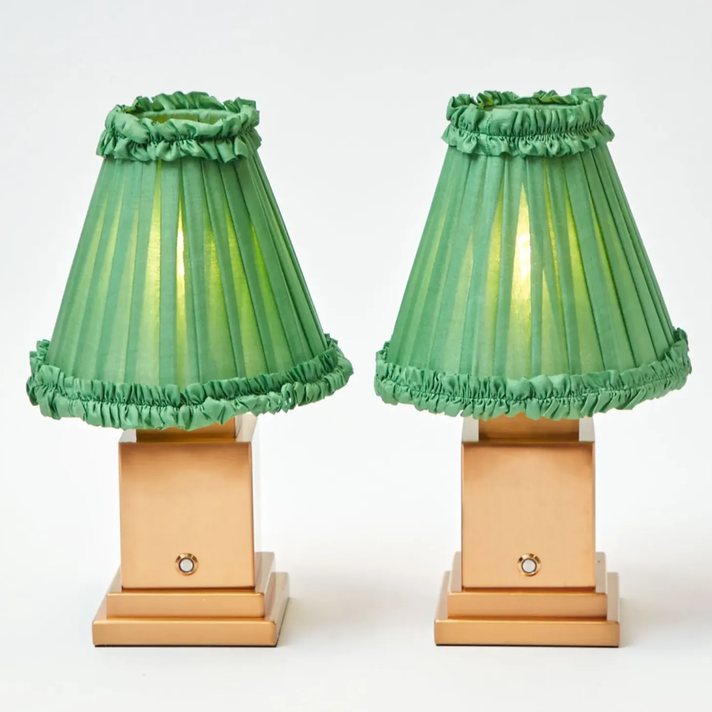 Rechargeable Lamp with Green Frilled Shade (18cm)