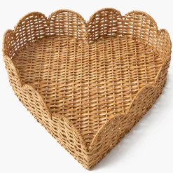 Scalloped Heart Rattan Tray