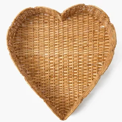 Scalloped Heart Rattan Tray