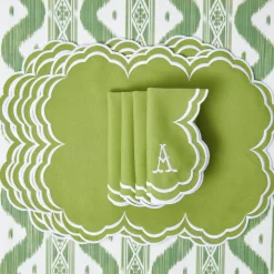 Serena Apple Green Scalloped Napkins (Set of 4)