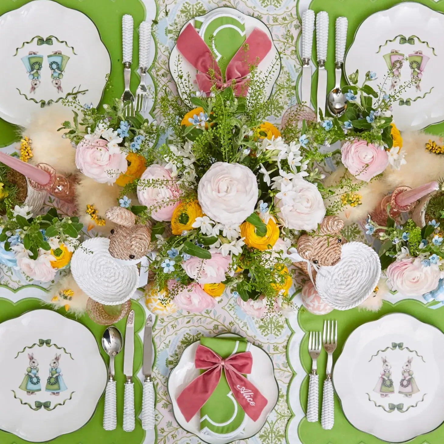 Serena Green Appliqué Placemats & Napkins (Set of 4)