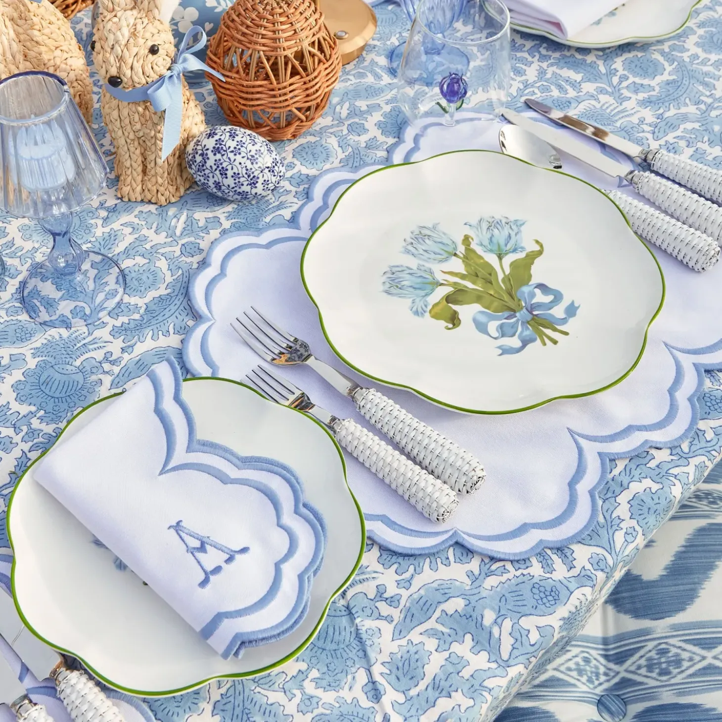 Serena White Napkins (Set of 4)
