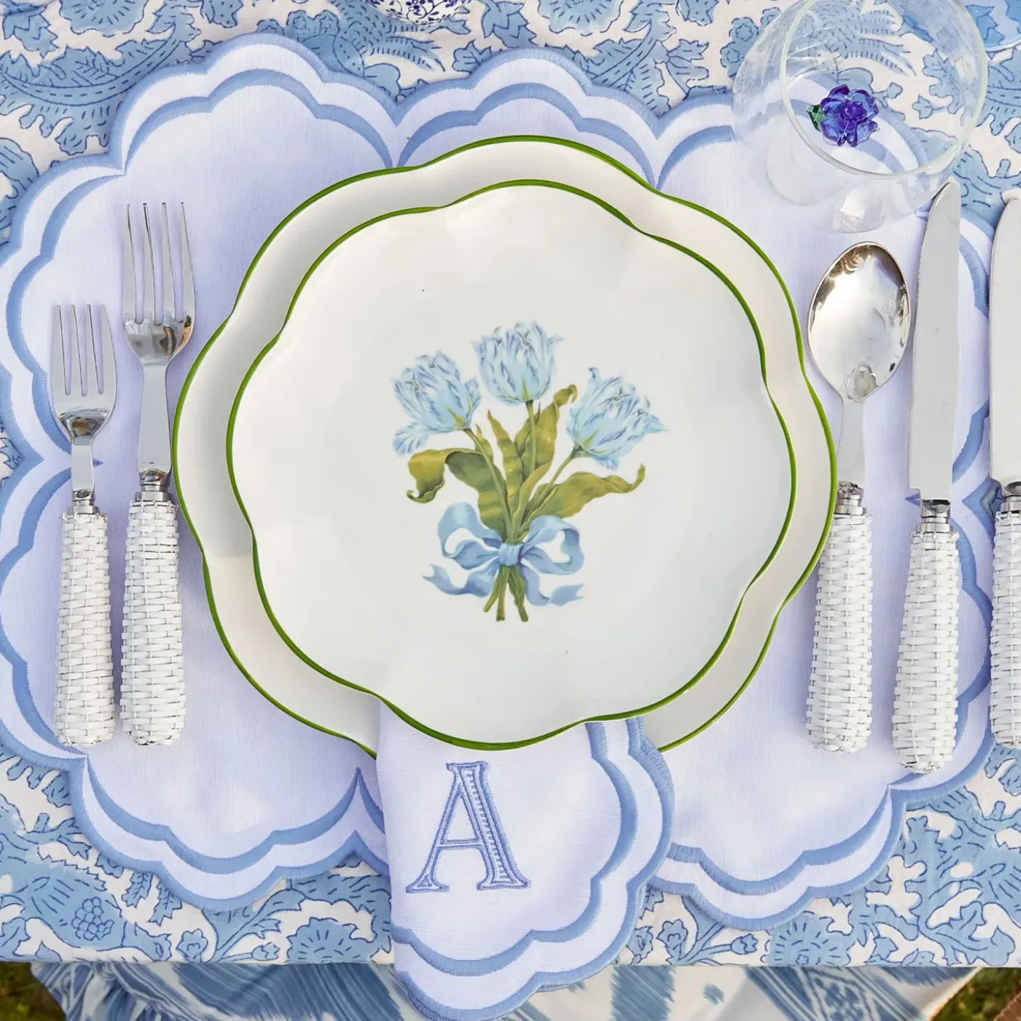 Serena White Napkins (Set of 4)
