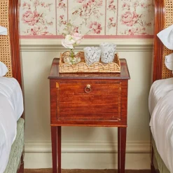 Small Scalloped Rattan Tray