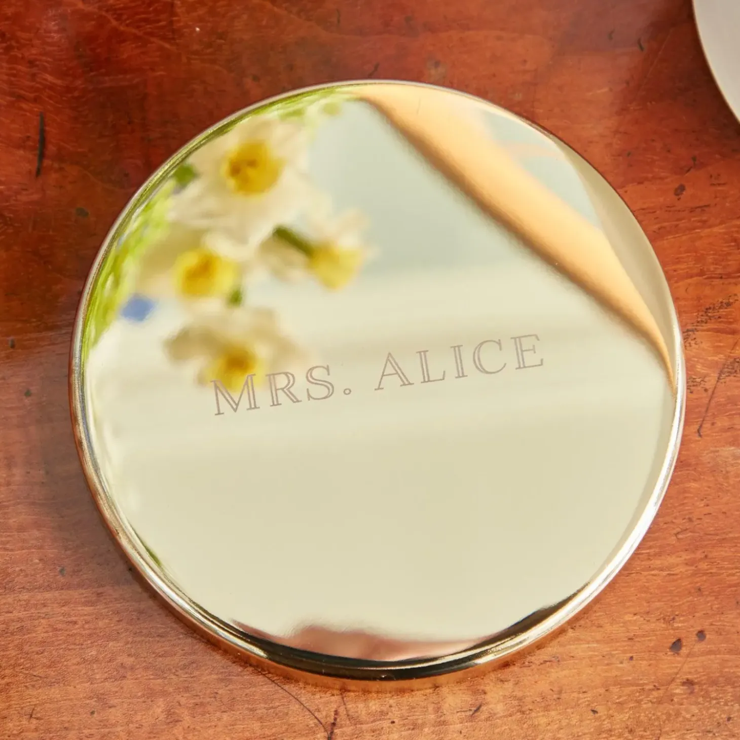Velvet Oak Scented Candle