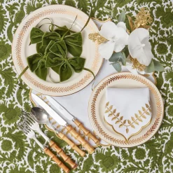 White & Gold Laurel Placemats & Napkins (Set of 4)