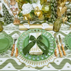 White & Gold Laurel Placemats & Napkins (Set of 4)